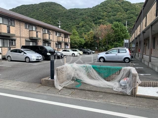20/28 駐車場