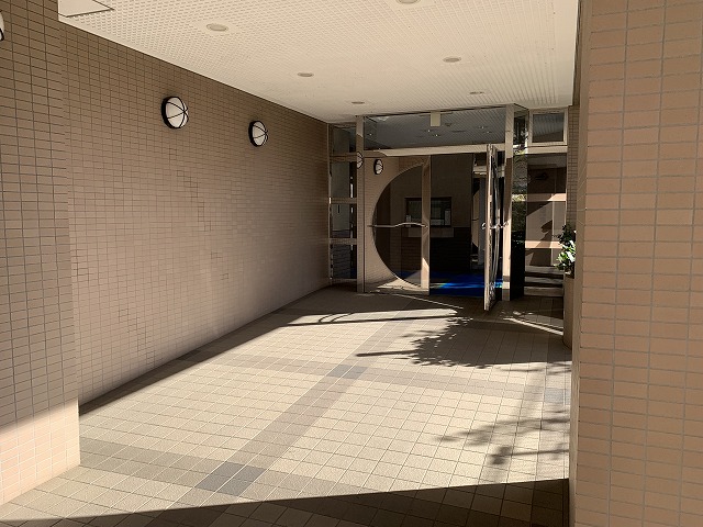 29/30 エントランス