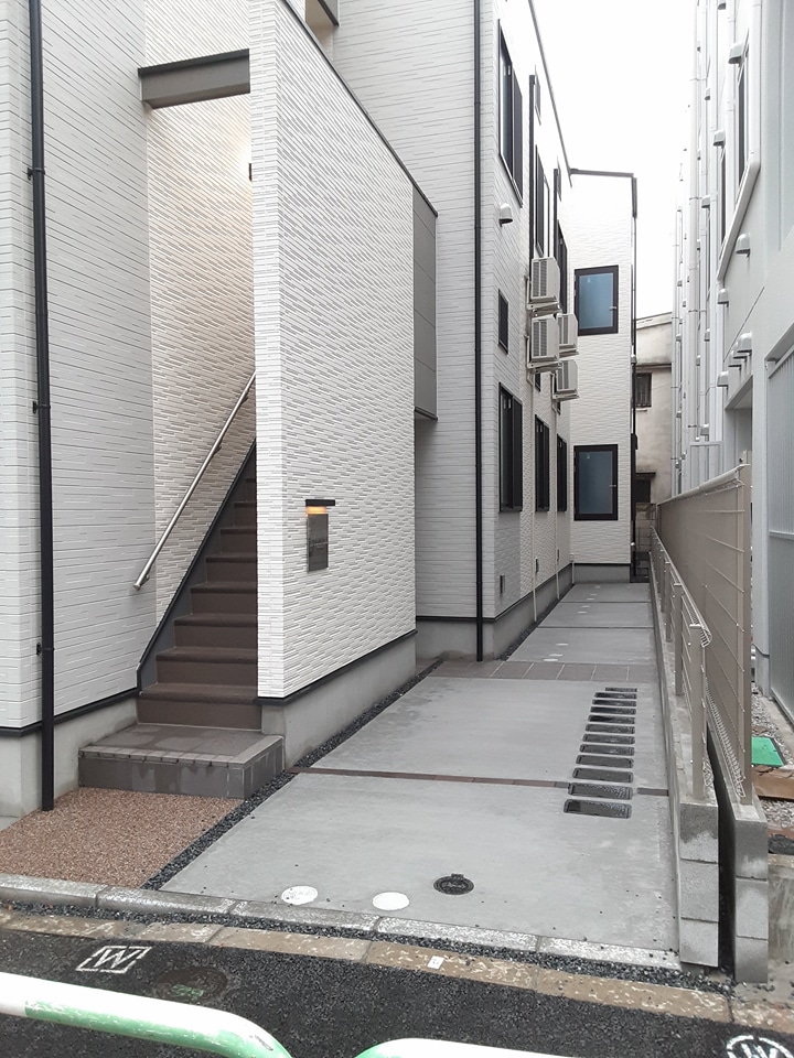 2/5 エントランス