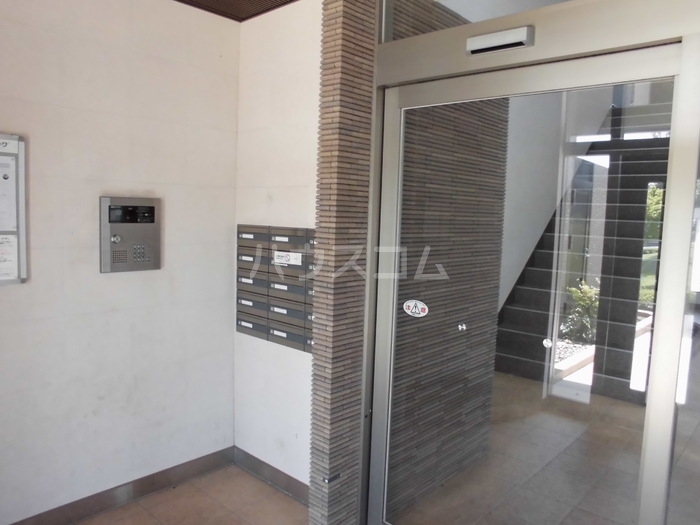 17/24 エントランス