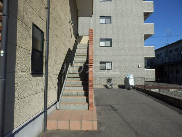 2/11 エントランス