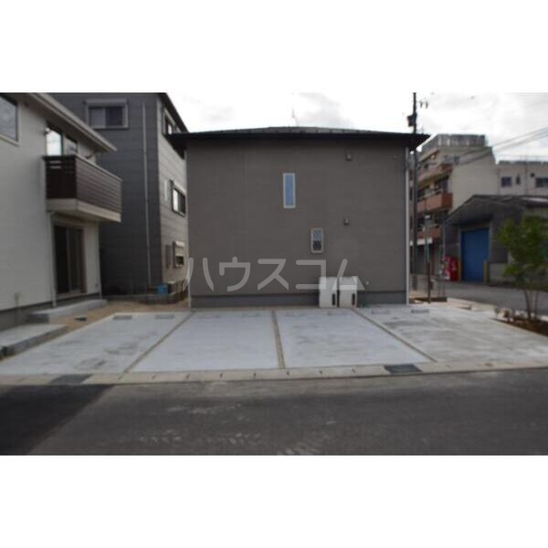 10/10 駐車場