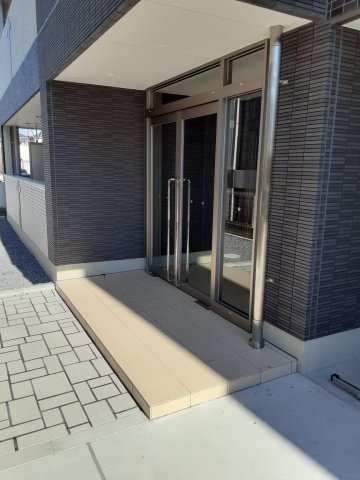 19/21 エントランス