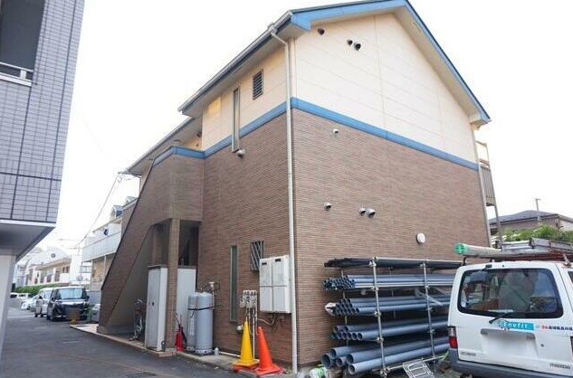 15/23 エントランス