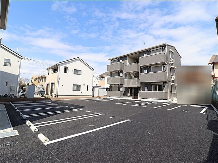 20/23 駐車場
