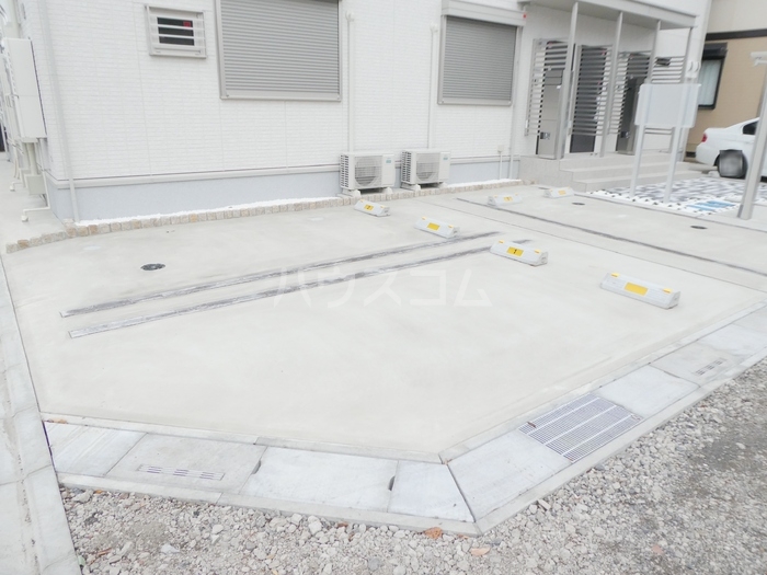 17/26 駐車場