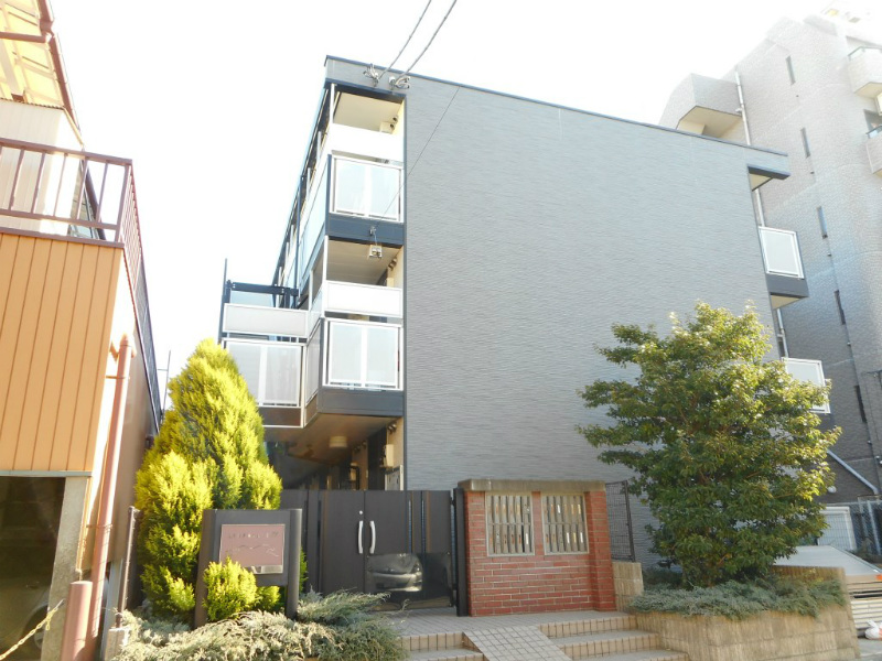 15/15 エントランス