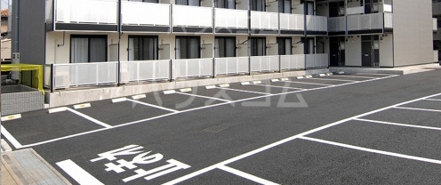 14/23 駐車場