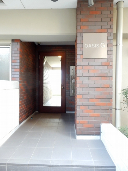 17/26 エントランス