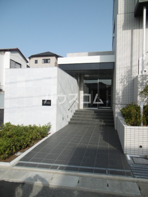 4/5 エントランス