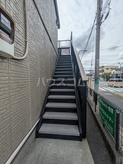 17/18 エントランス