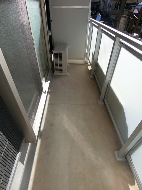 13/19 バルコニー