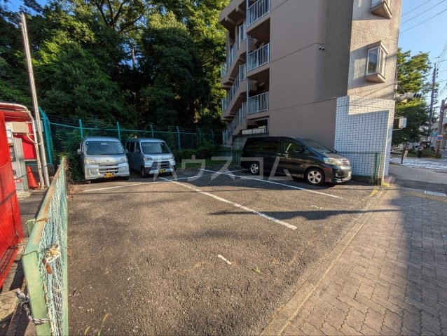 20/26 駐車場