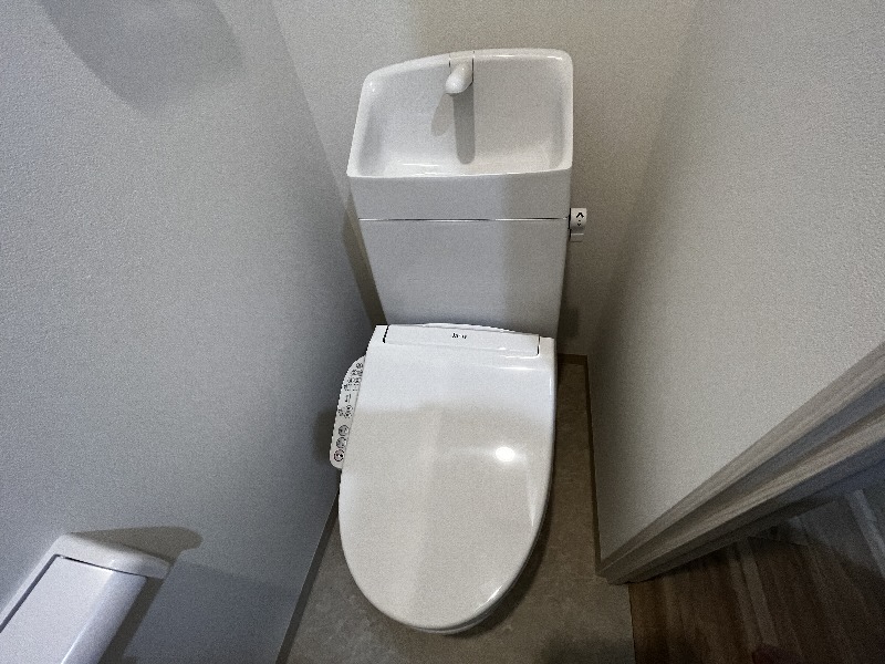18/30 トイレ