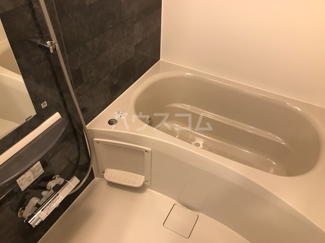 13/24 浴室