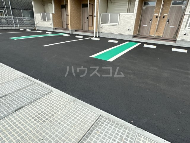 21/29 駐車場