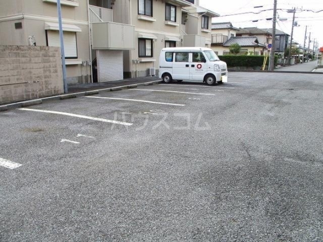 15/16 駐車場