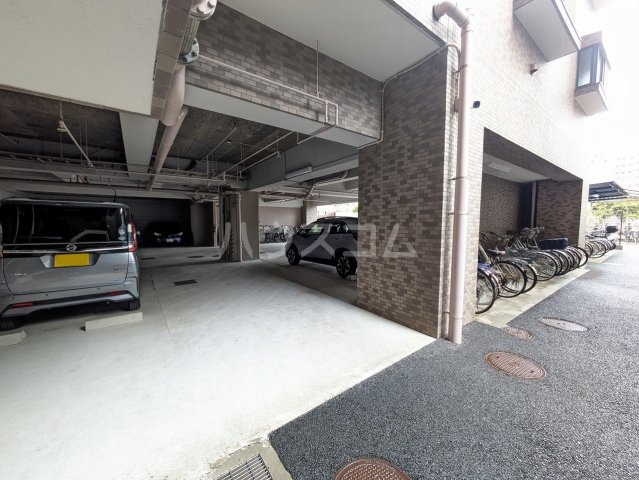 22/30 駐車場