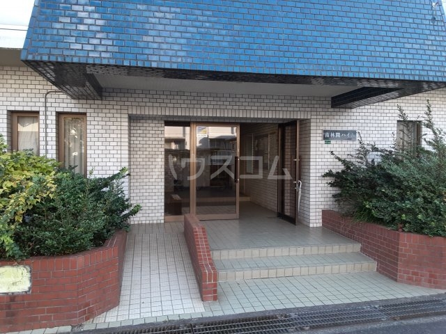 28/29 エントランス