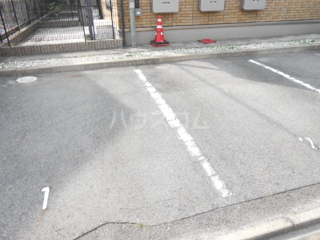 22/30 駐車場