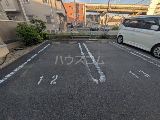 25/30 駐車場