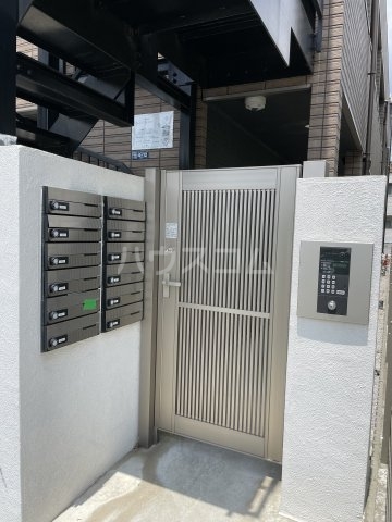 3/5 エントランス