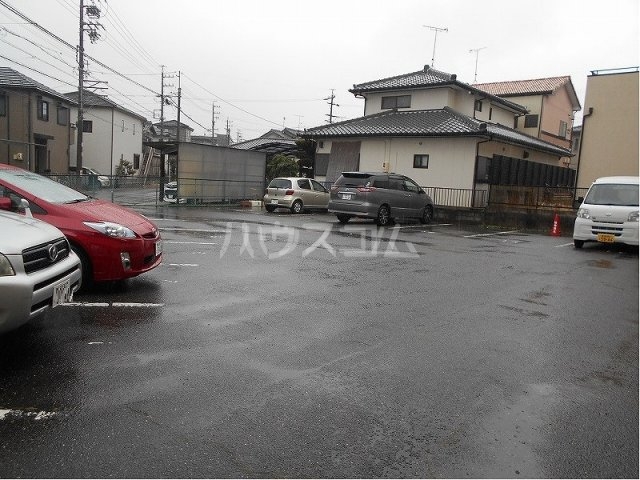 25/30 駐車場