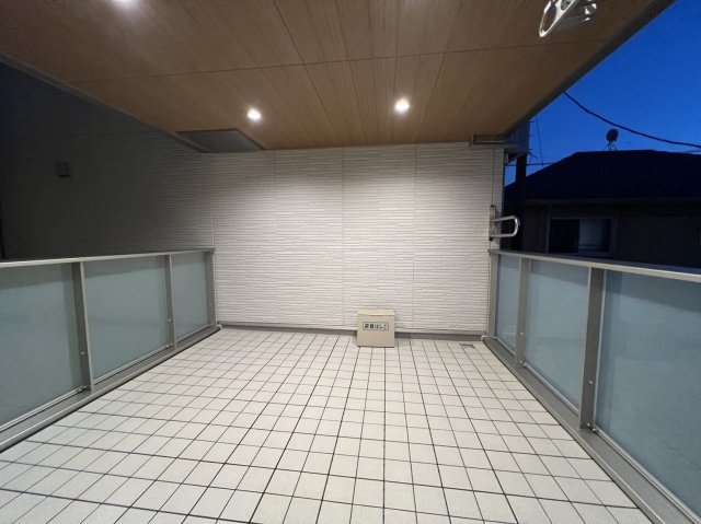 20/30 バルコニー