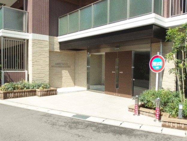 2/5 エントランス