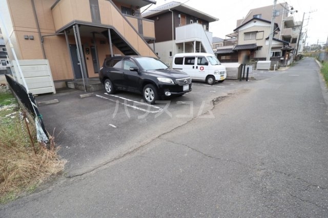 18/21 駐車場