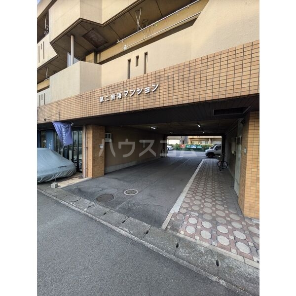14/23 駐車場