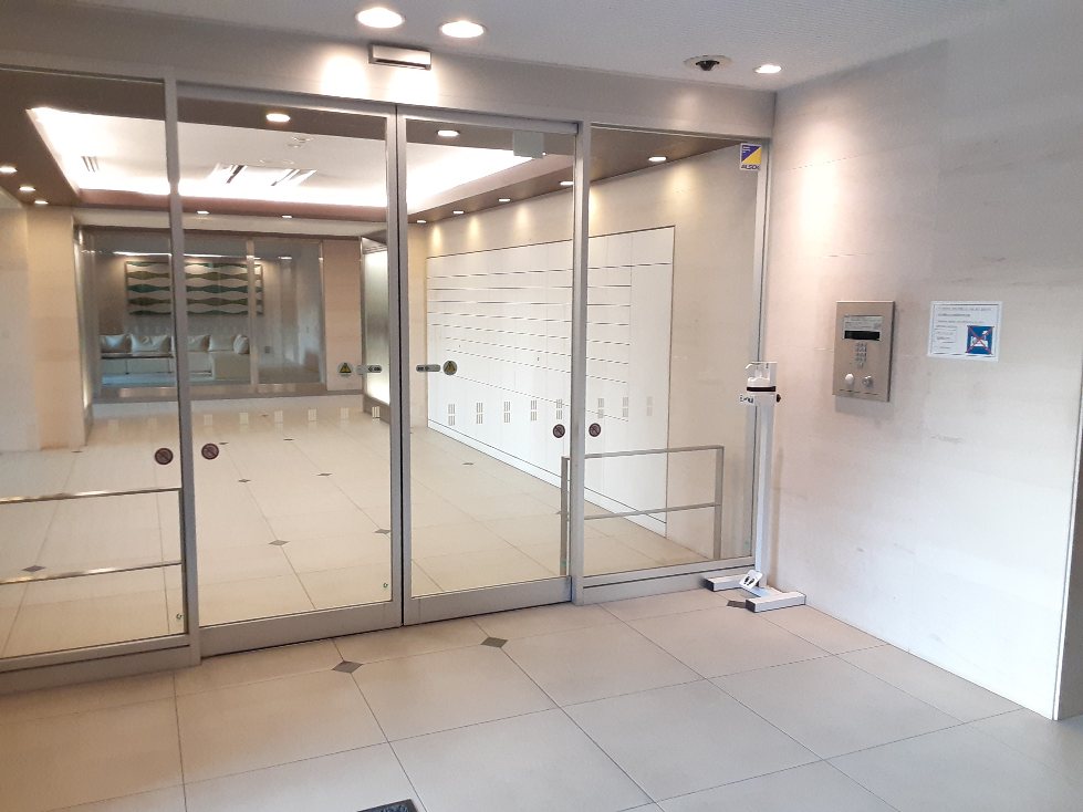 2/3 エントランス