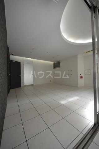 24/29 エントランス