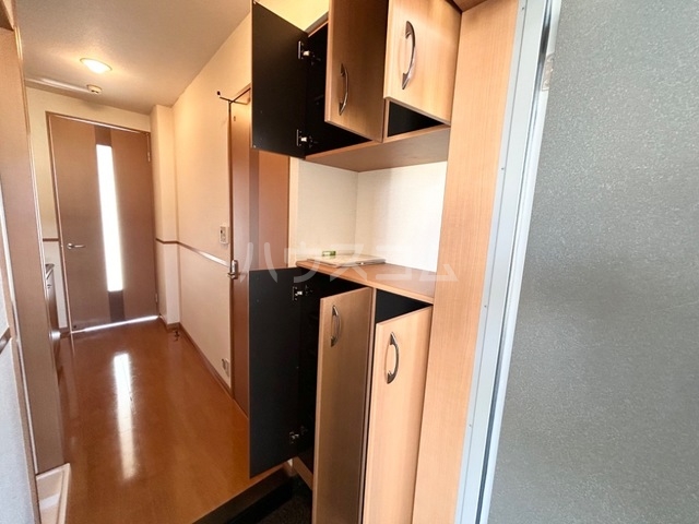 22/24 エントランス