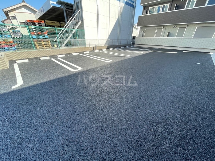 3/7 駐車場