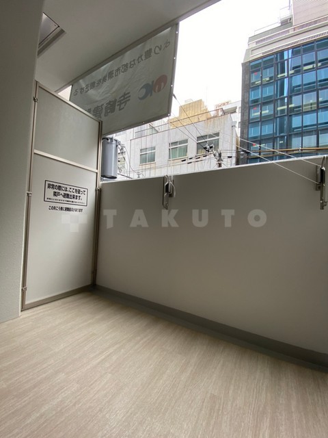 16/28 バルコニー