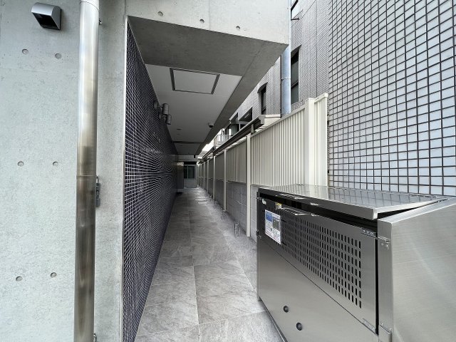 21/24 エントランス