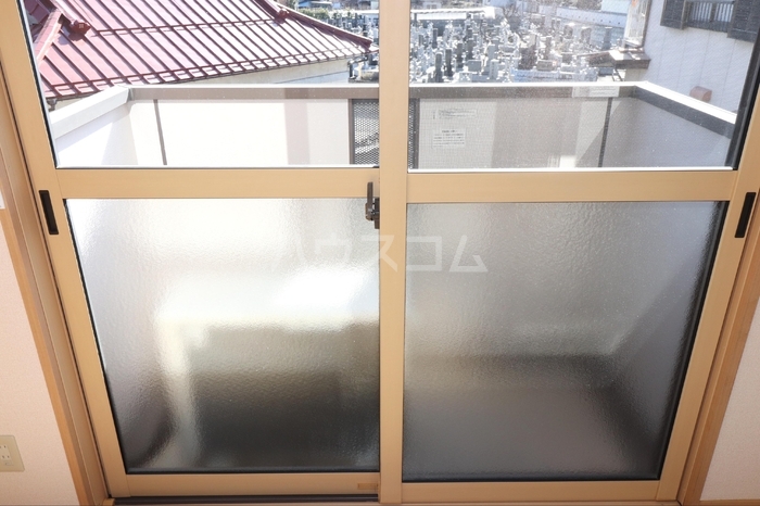 13/18 バルコニー