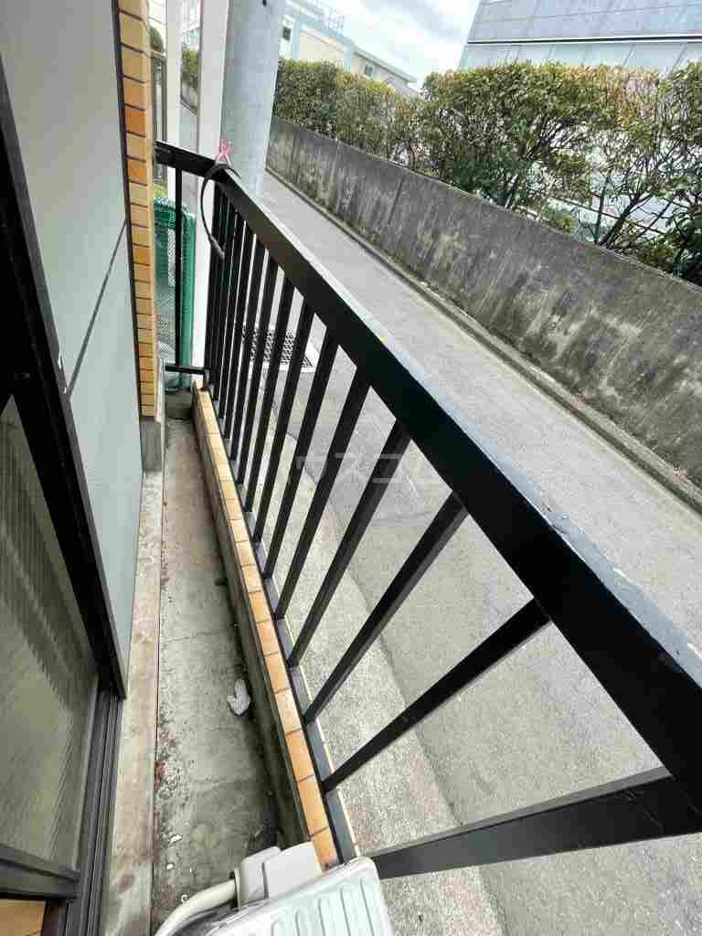 15/23 バルコニー