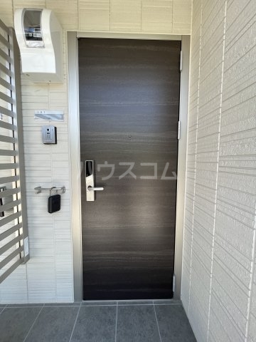 24/30 エントランス