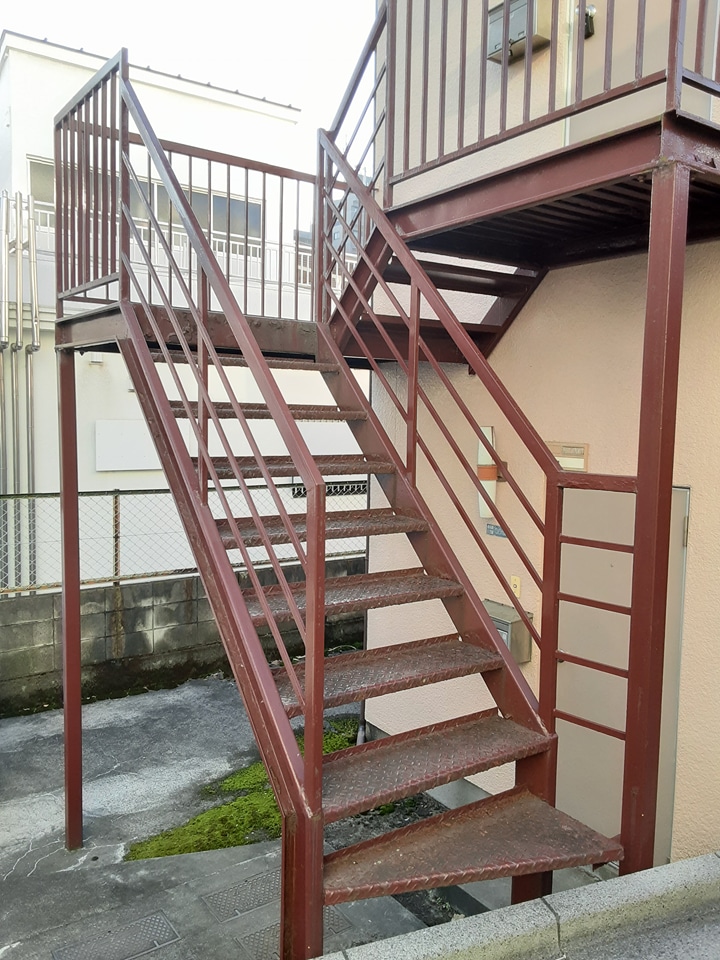 21/23 エントランス