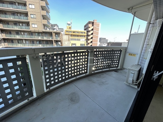 13/30 バルコニー