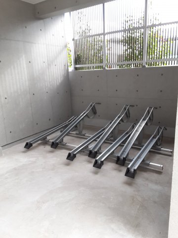28/30 駐車場