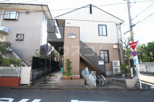 26/30 エントランス