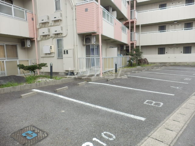 22/29 駐車場