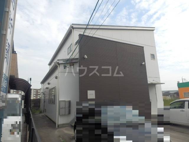 21/30 エントランス