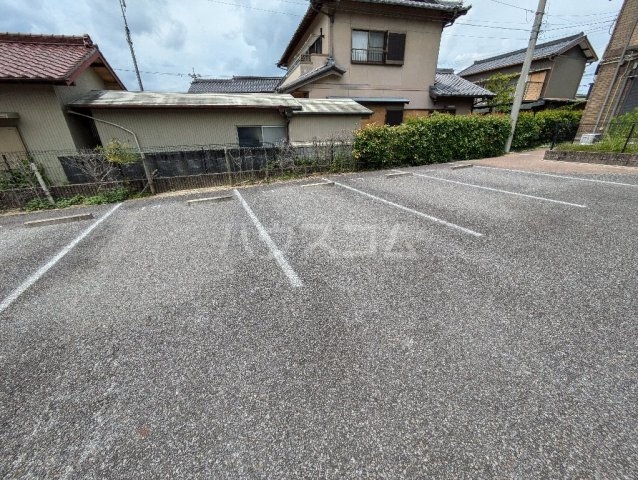 15/24 駐車場