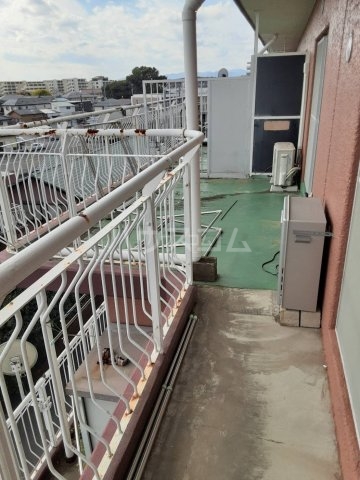 18/28 バルコニー