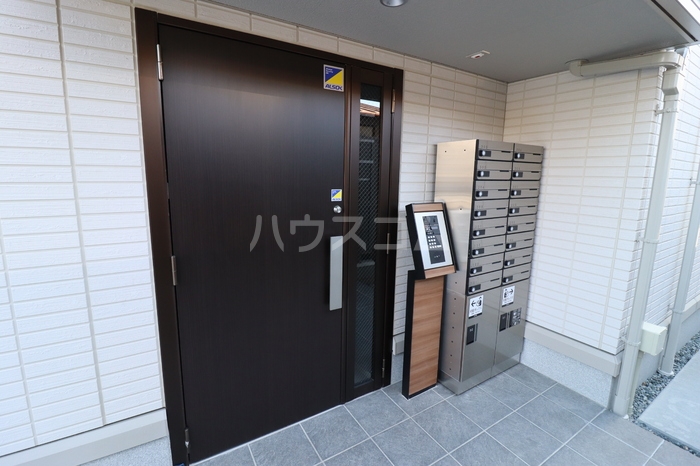 17/19 エントランス