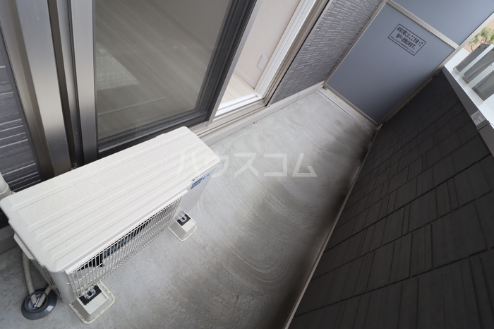 13/22 バルコニー